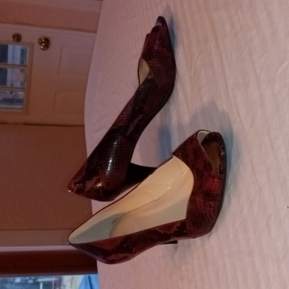 Calvin Klein Parisa peeptoe pumps snake embossed leather 10 red nwot